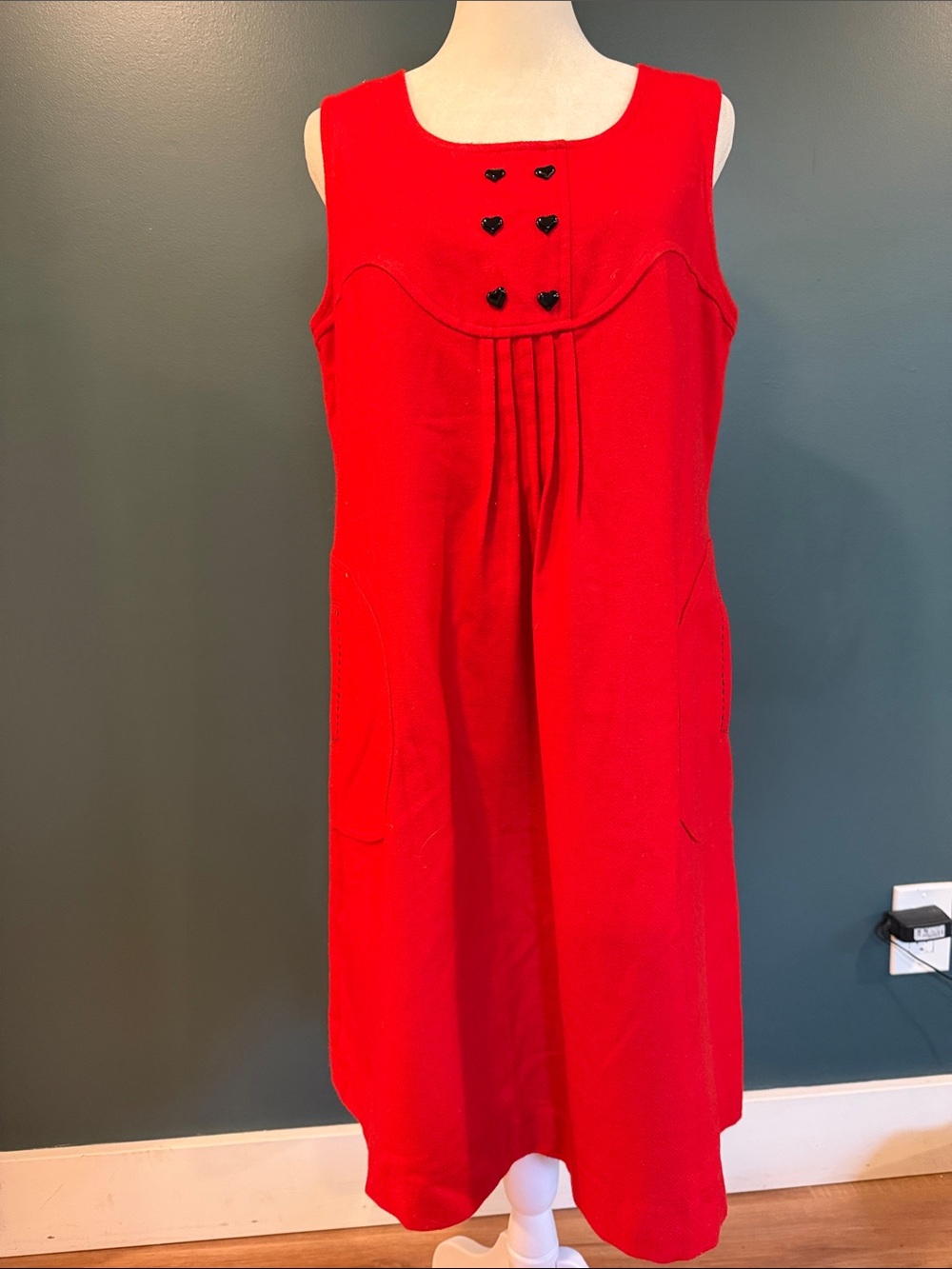 1980’s Vintage Sleeveless Red Shift Dress with heart buttons and pockets!